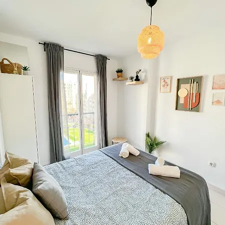 Cozy With Pool Apartment